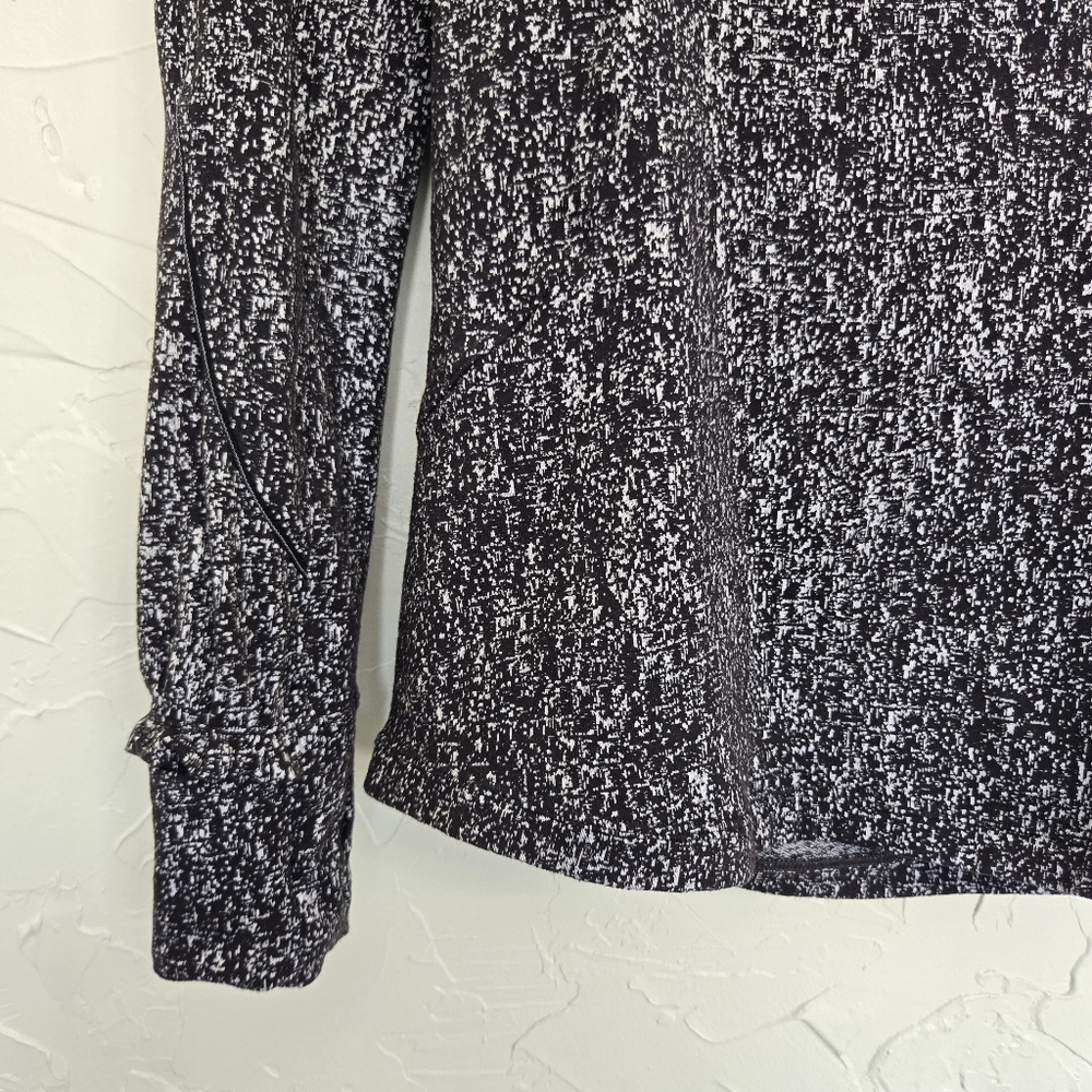 Lululemon Extra Mile Long Sleeve Top - Picture 6 of 16